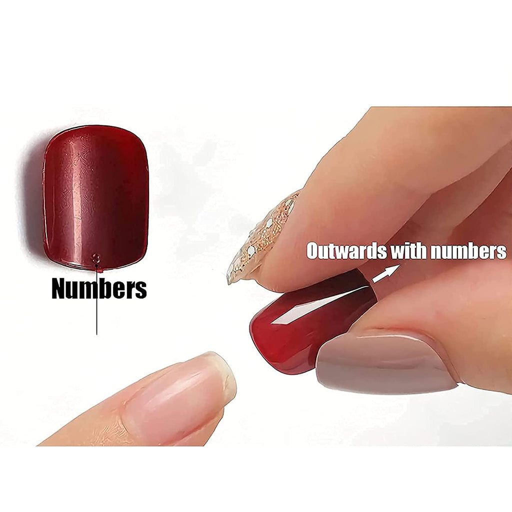 “Long Stiletto 3D Gold Chrome Press-On Nails – 24 Pieces”